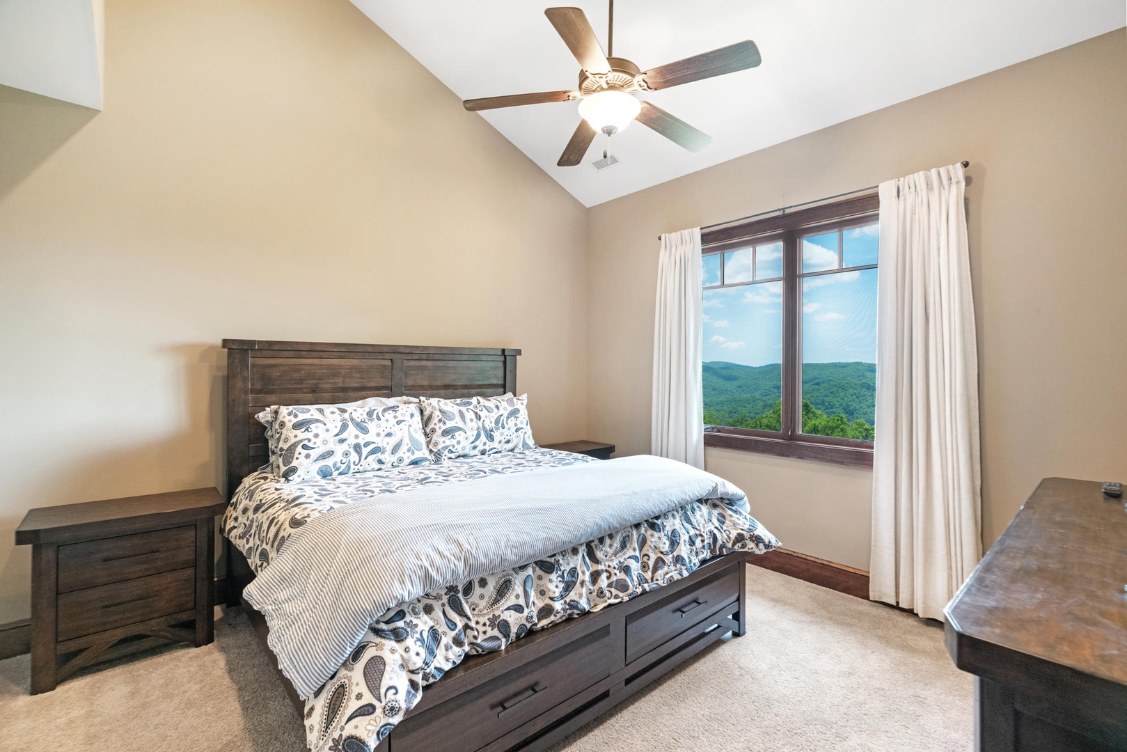 Primary Bedroom---Mountain View
