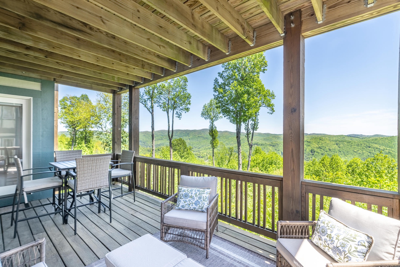 Enjoy your morning coffee and enjoy the mountain view.
