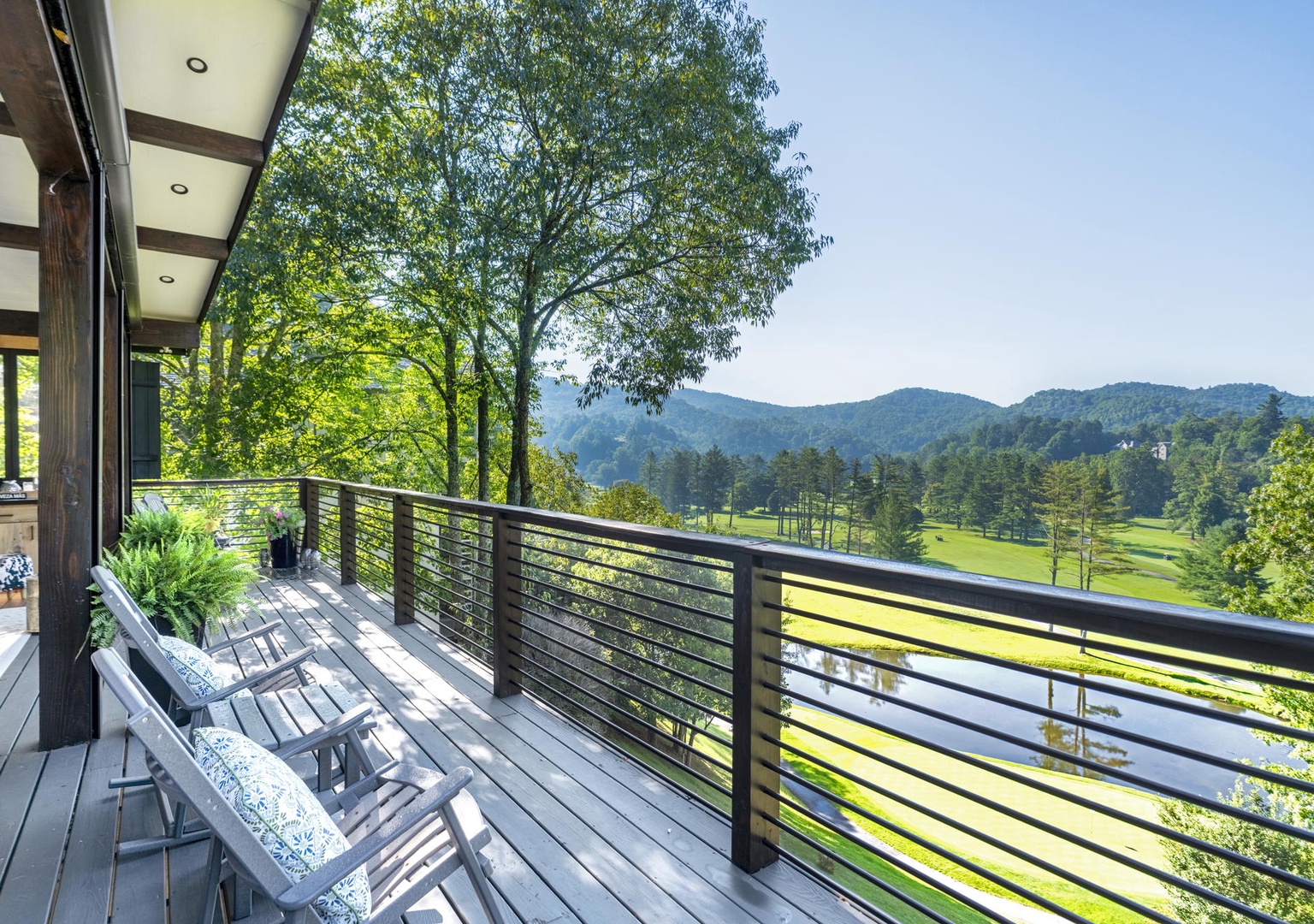 Outdoor Seating, Mountain View