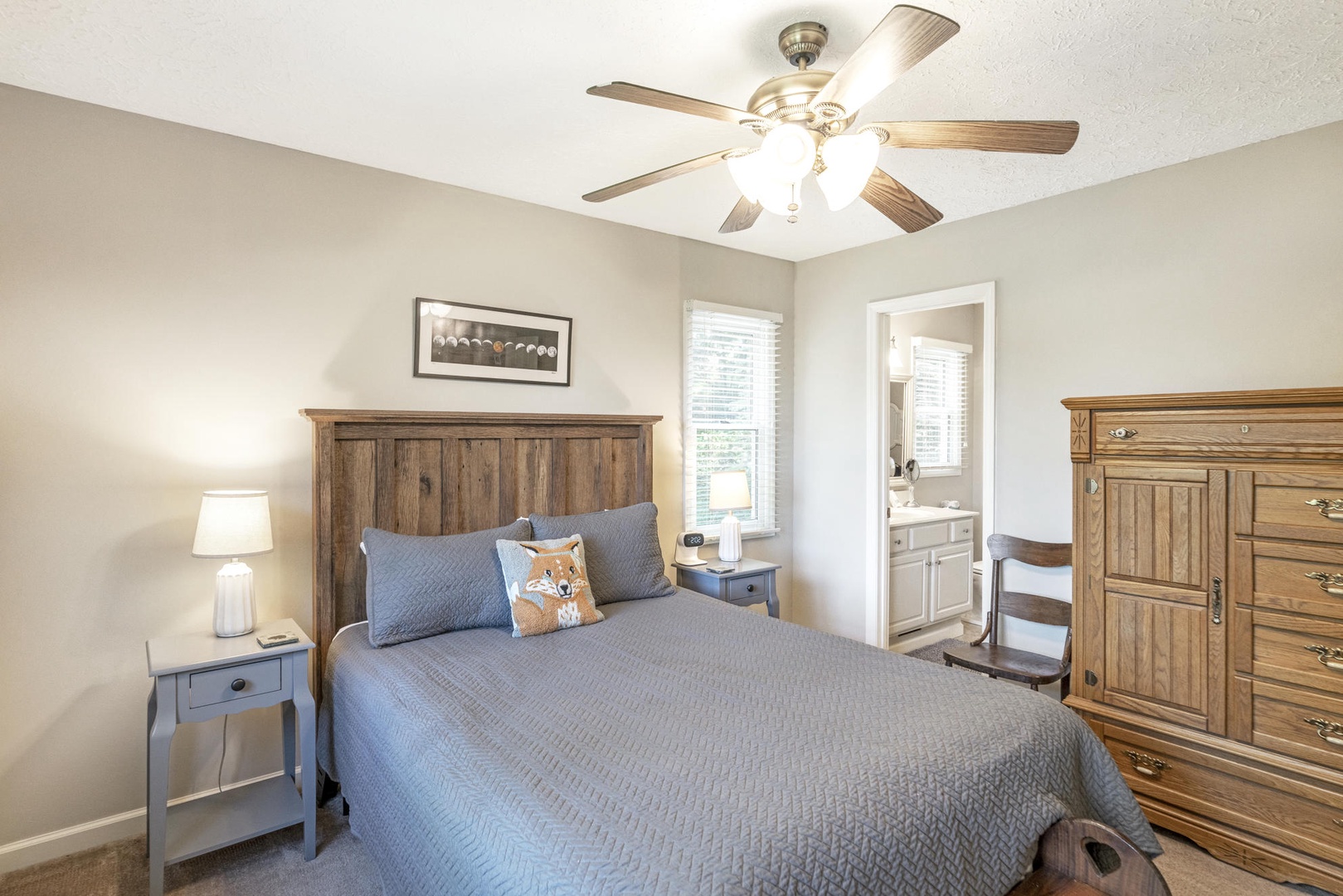 Guest Bedroom---Queen Size Bed, Main Floor