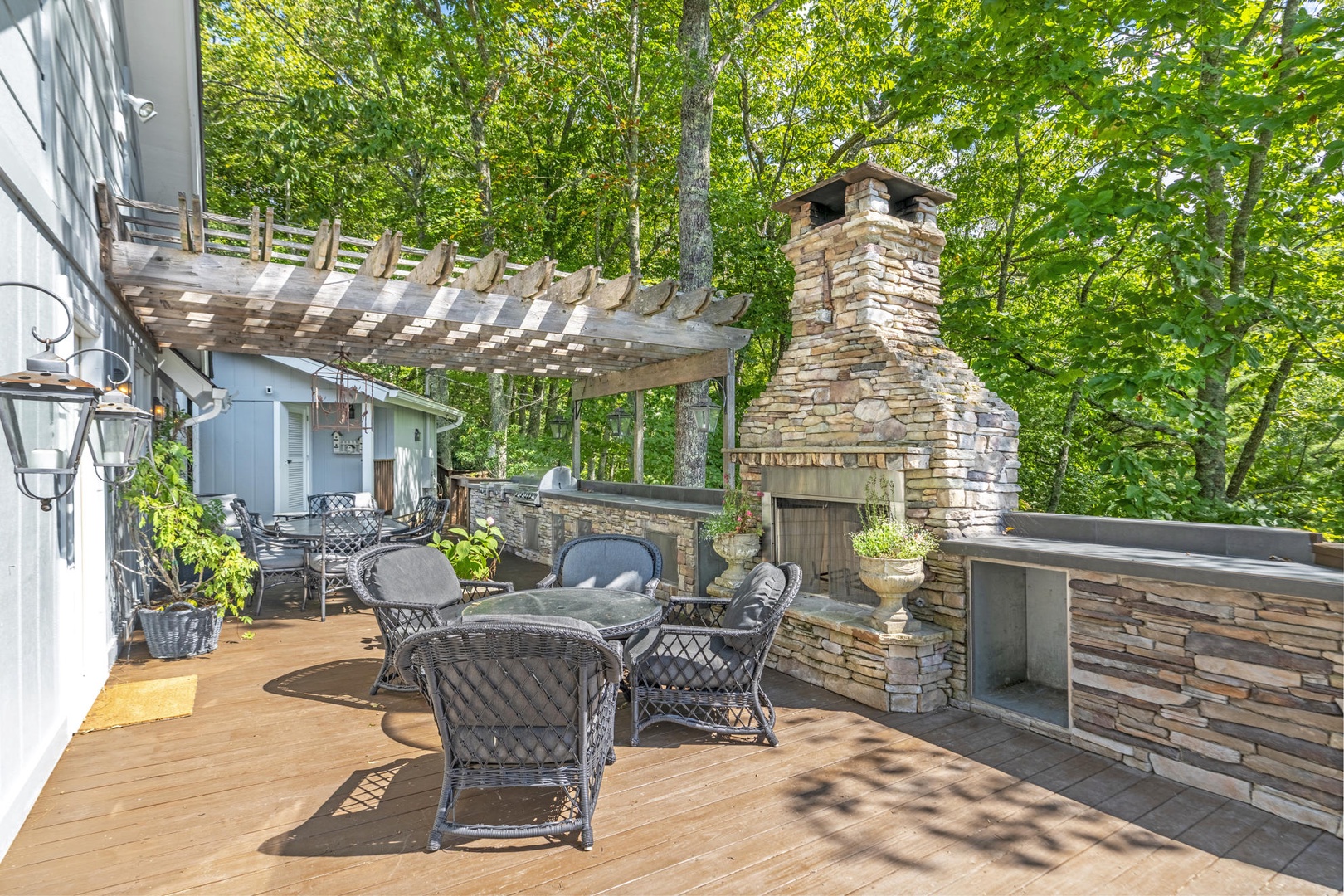 Outdoor Seating and Fireplace
