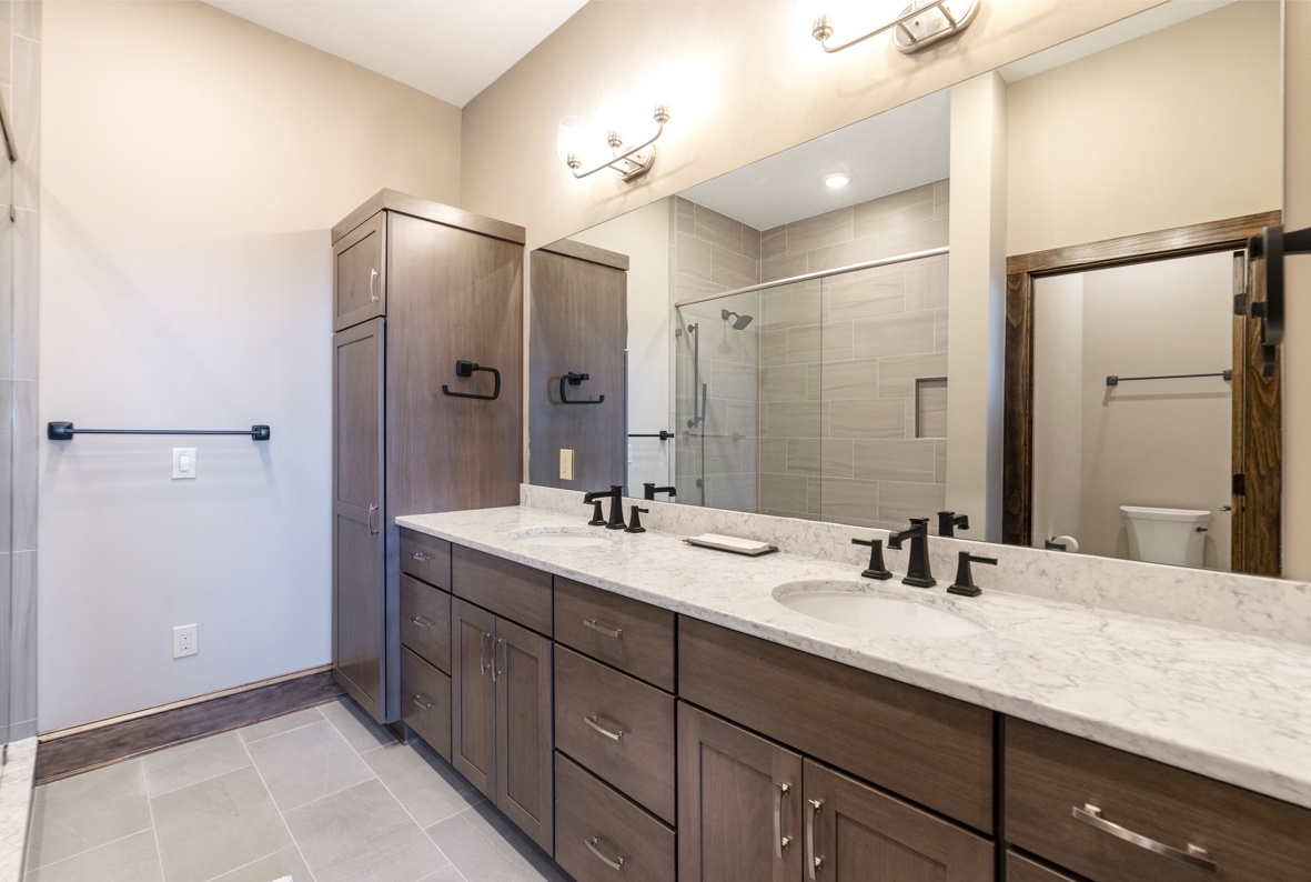 Primary Bathroom Suite