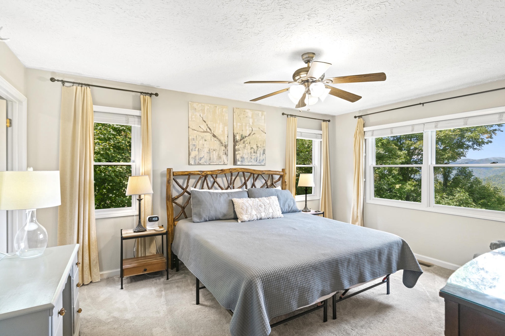 Primary Bedroom---King Size Bed
