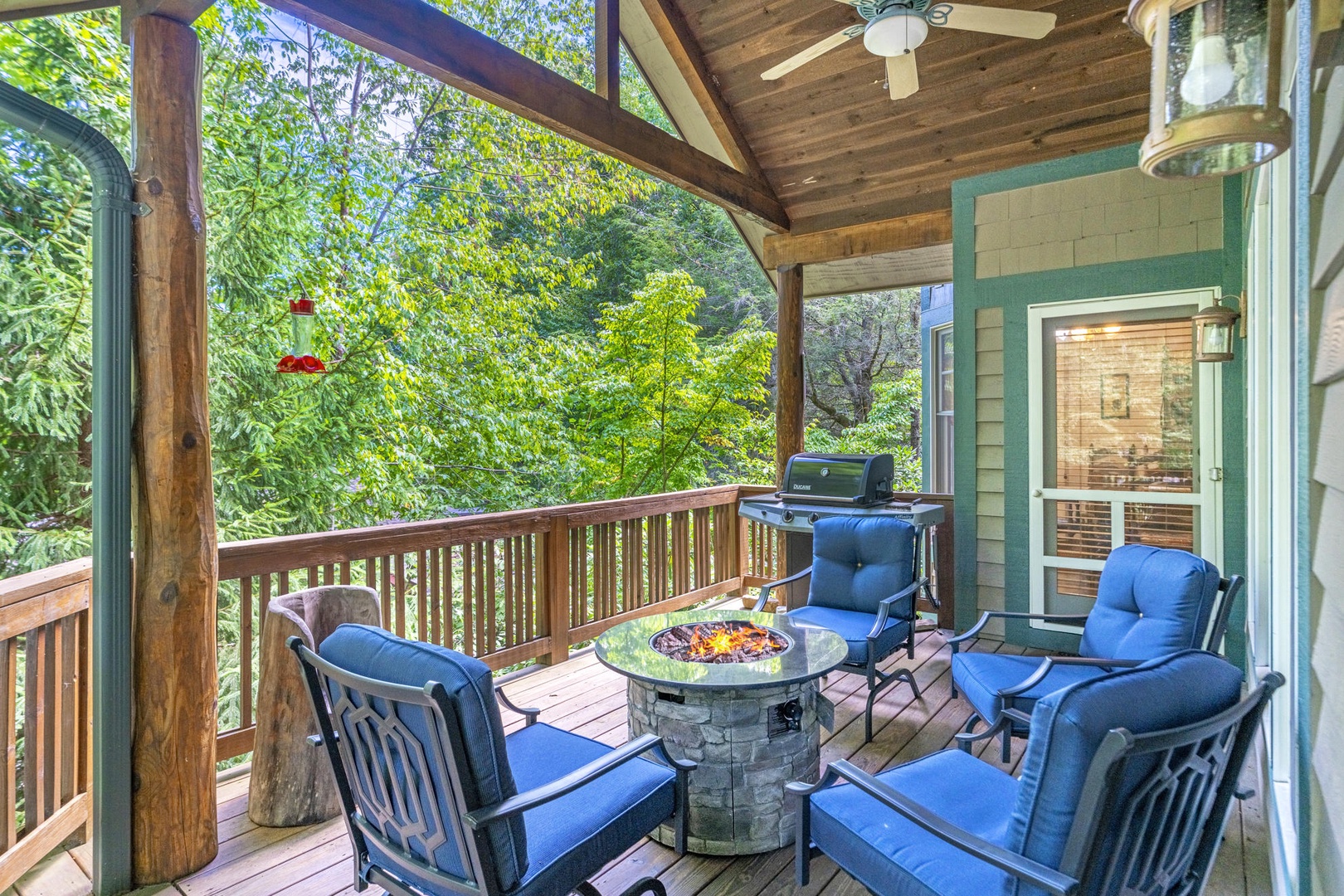 Cozy Outdoor Seating and Foliage