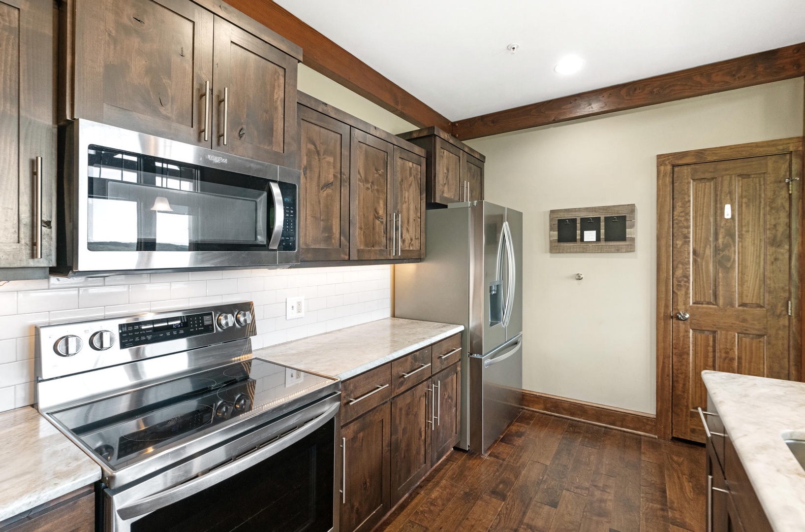 Kitchen---Granite Counter-tops, Stainless Steel