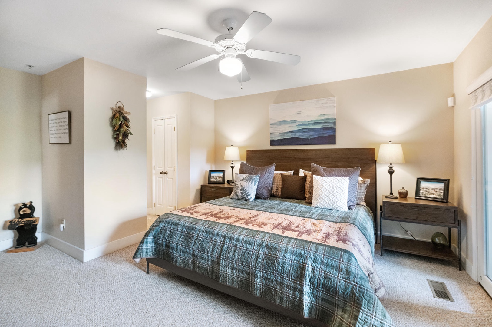 Primary Bedroom---King Size Bed, TV