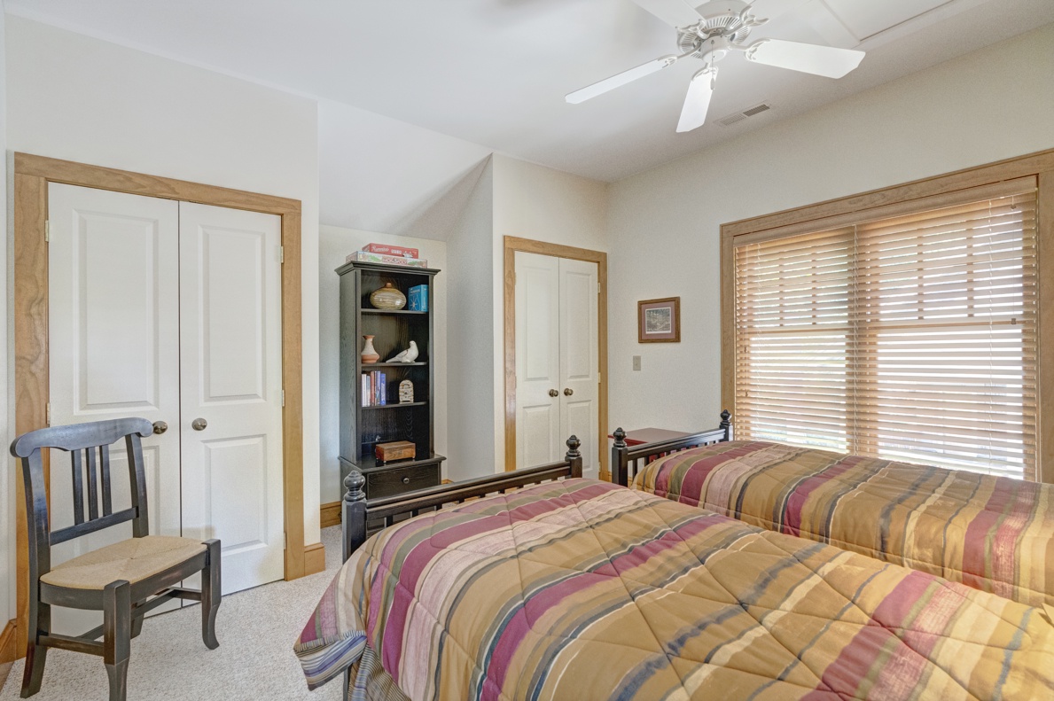 Guest Bedroom--- Upstairs, Twin Beds