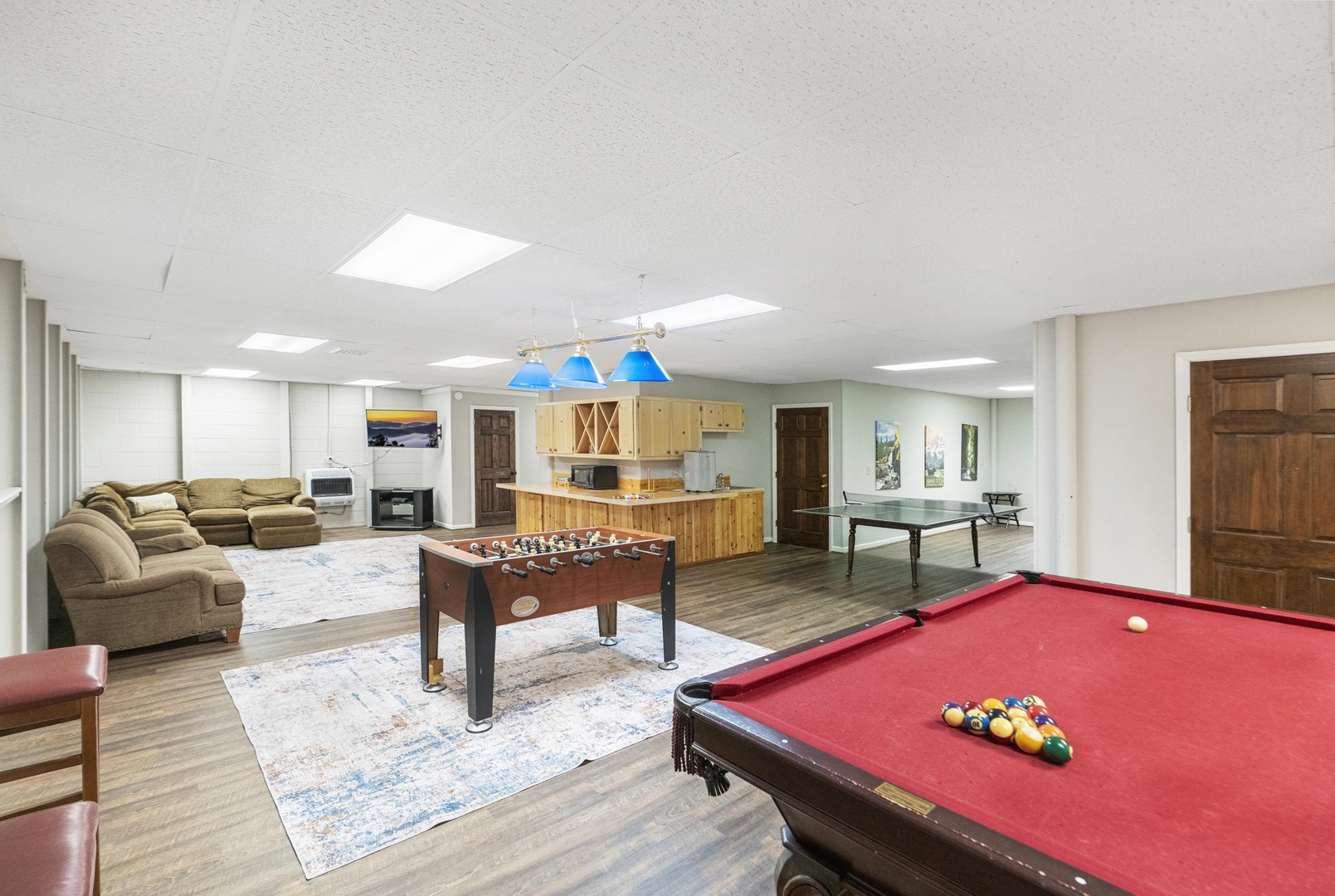 Rec Room---Billiards, Foosball, Ping Pong, TV