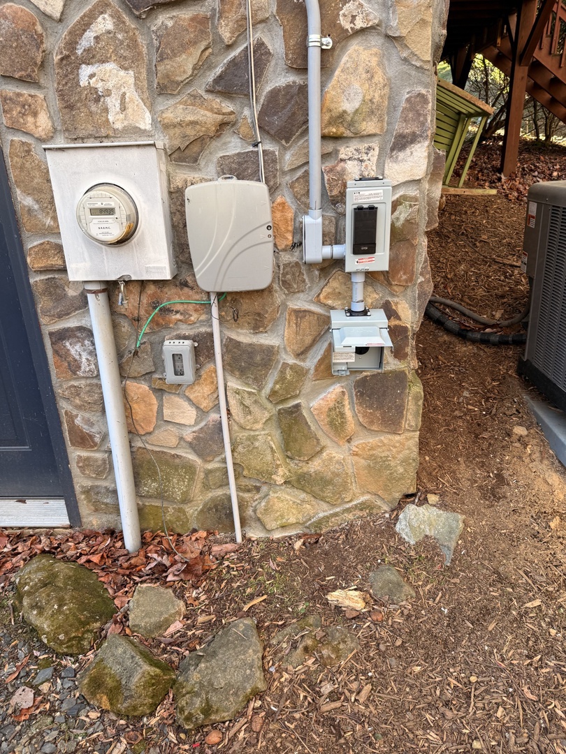 Mont Blanc EV Charger