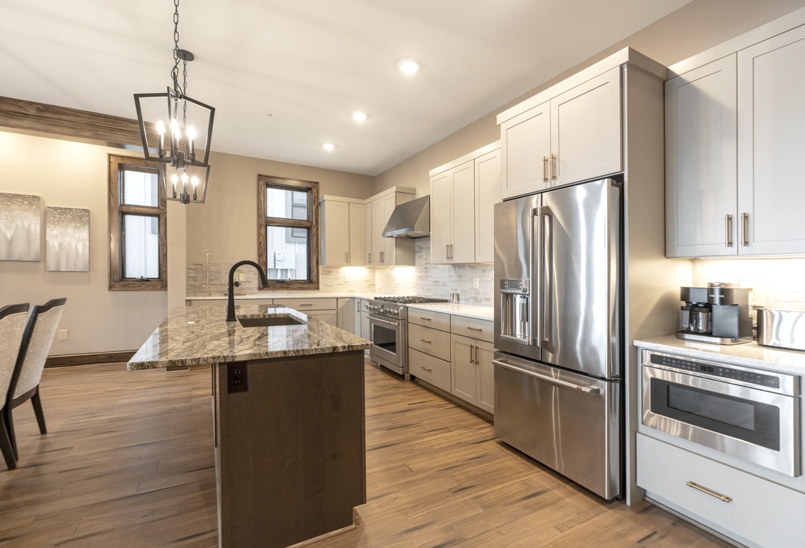 Kitchen--- Upscale Gourmet Kitchen