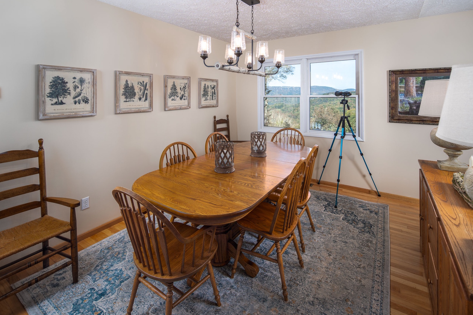 Dining Room---Ample Seating, Mountain View