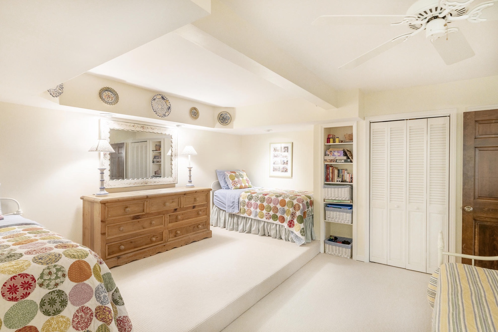 Guest Bedroom--- 3 Twin Beds + Trundle, Downstairs