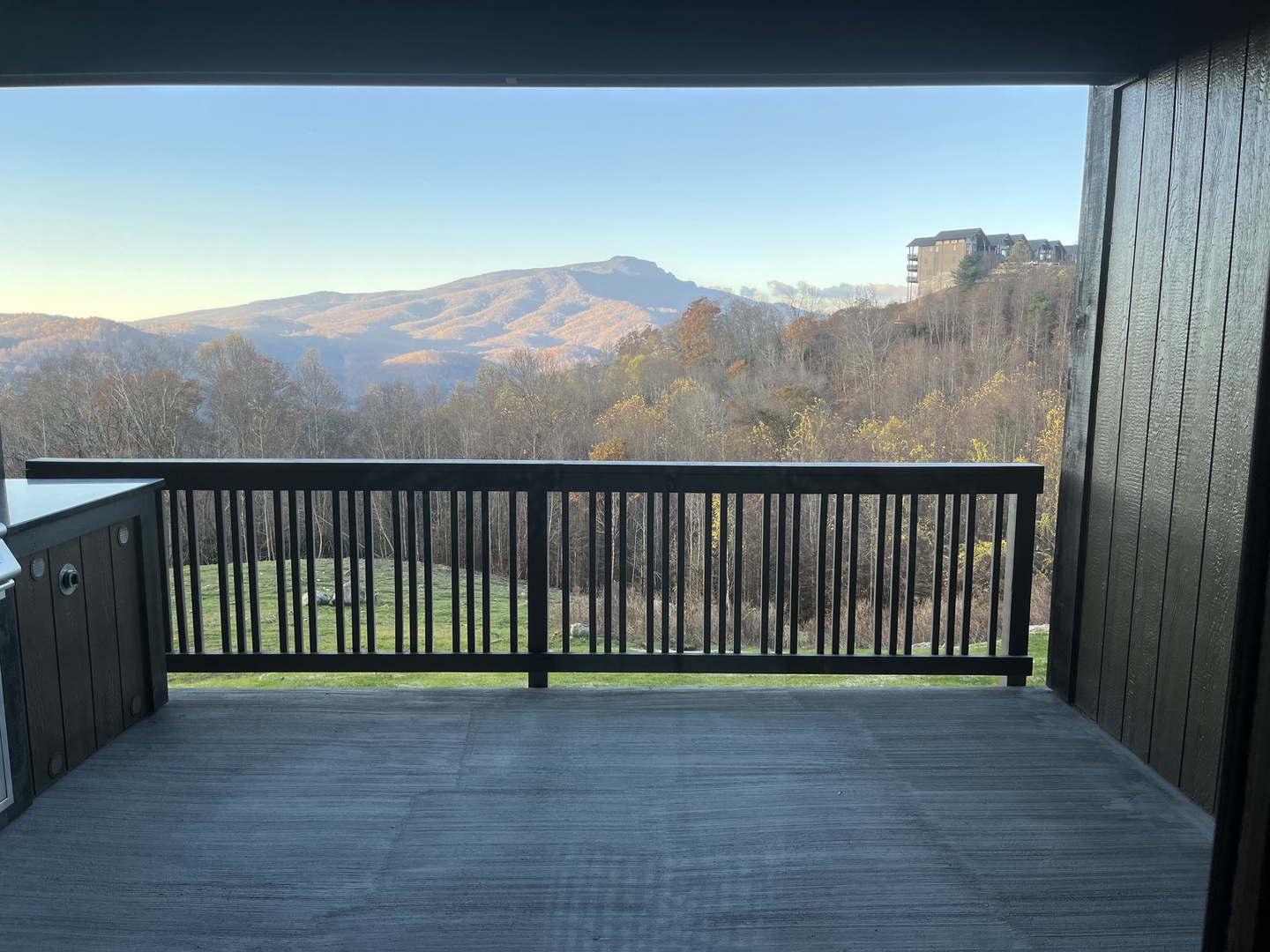 Step out onto your private balcony and take in the stunning mountain vistas. The perfect spot to enjoy your morning coffee or unwind as the sun sets over the peaks.