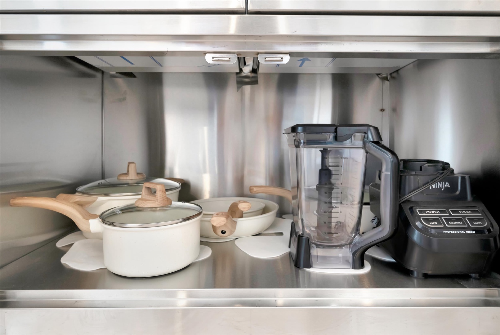 Your kitchen is thoughtfully stocked with quality cookware and a professional blender, making it easy to prepare everything from quick breakfasts to full home-cooked meals during your stay.