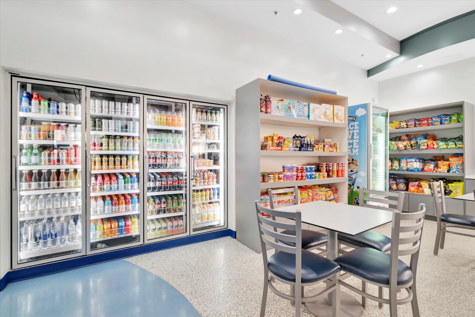 Your snack and drink cravings are covered with a fully stocked on-site market, featuring refrigerated beverages and a variety of treats to enjoy throughout your stay.