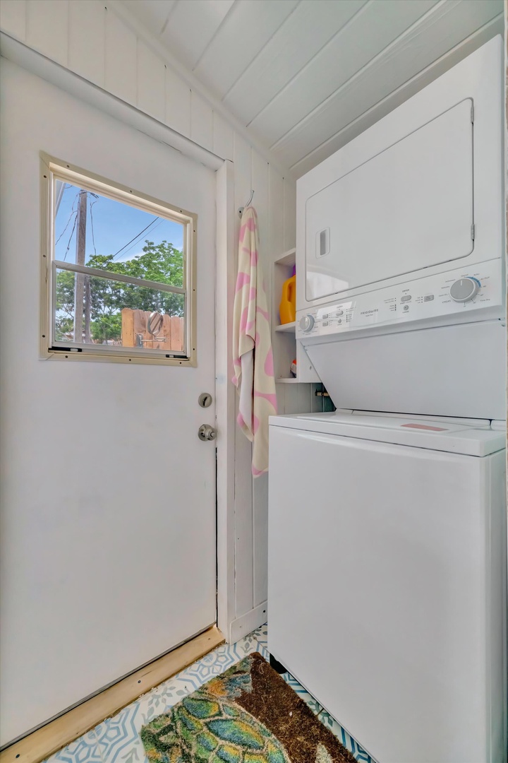 Your own in-unit washer and dryer make vacation laundry a breeze, so you can pack light and stay fresh throughout your trip.