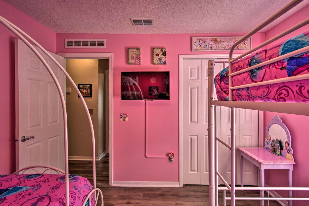 Step into a magical pink wonderland designed to spark imagination and delight. Your little ones will love climbing into their dreamy bunk beds after a day of adventure, surrounded by playful touches that make bedtime fun.