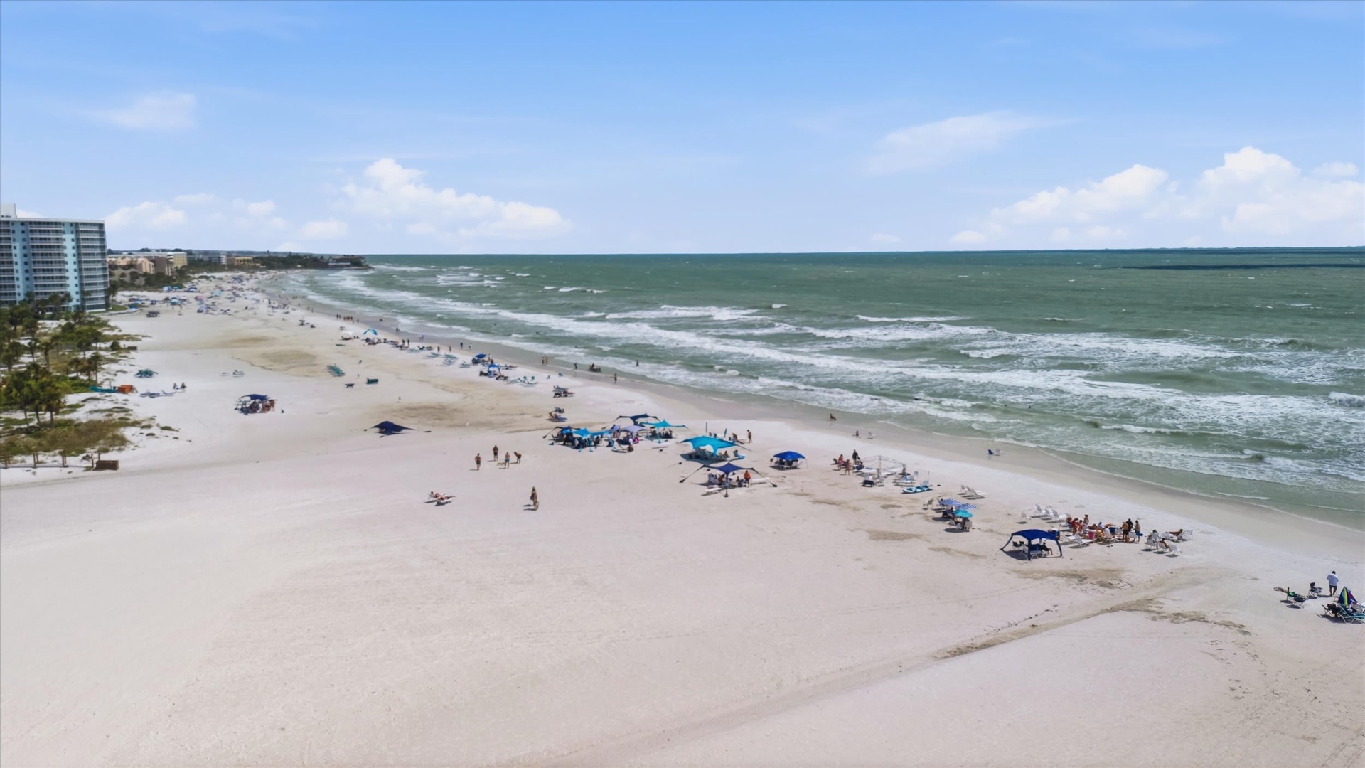 This property sits near a stunning stretch of sandy beach along the Gulf Coast, with gentle waves and plenty of space to enjoy the sun.