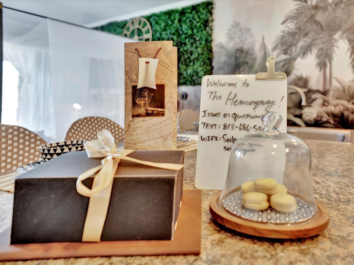 You'll find a thoughtful welcome waiting—sweet treats under glass, a handwritten note, and charming details that set the tone for your relaxing stay.