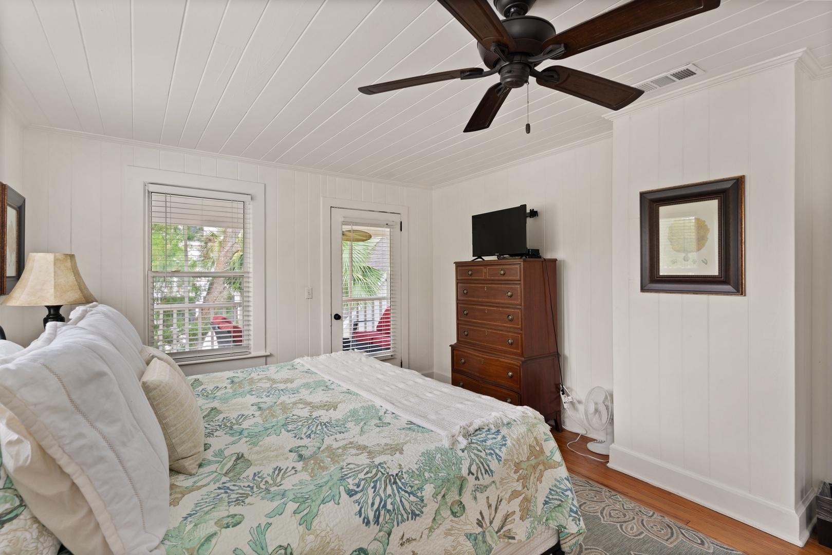 Upstairs, Primary Bedroom, King Bed