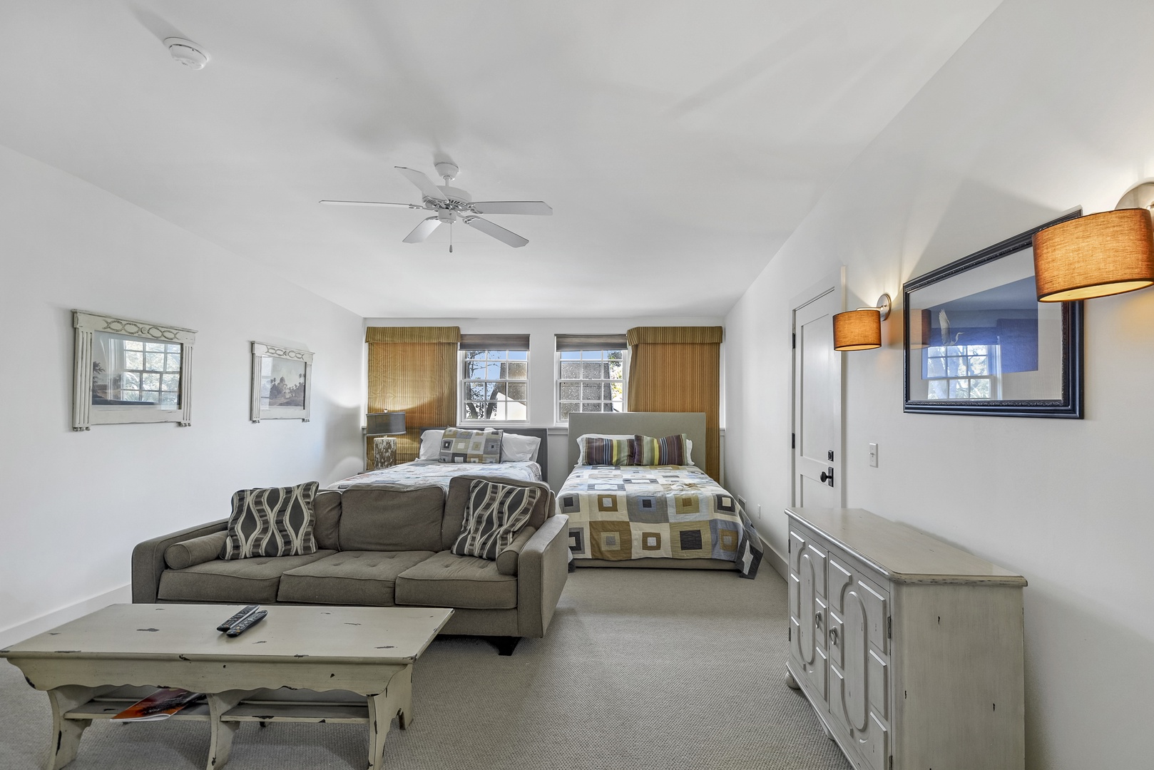 Upstairs, Guest Bedroom 3, 2 Queen Beds