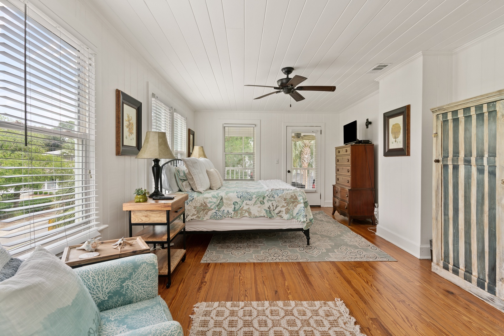 Upstairs, Primary Bedroom, King Bed