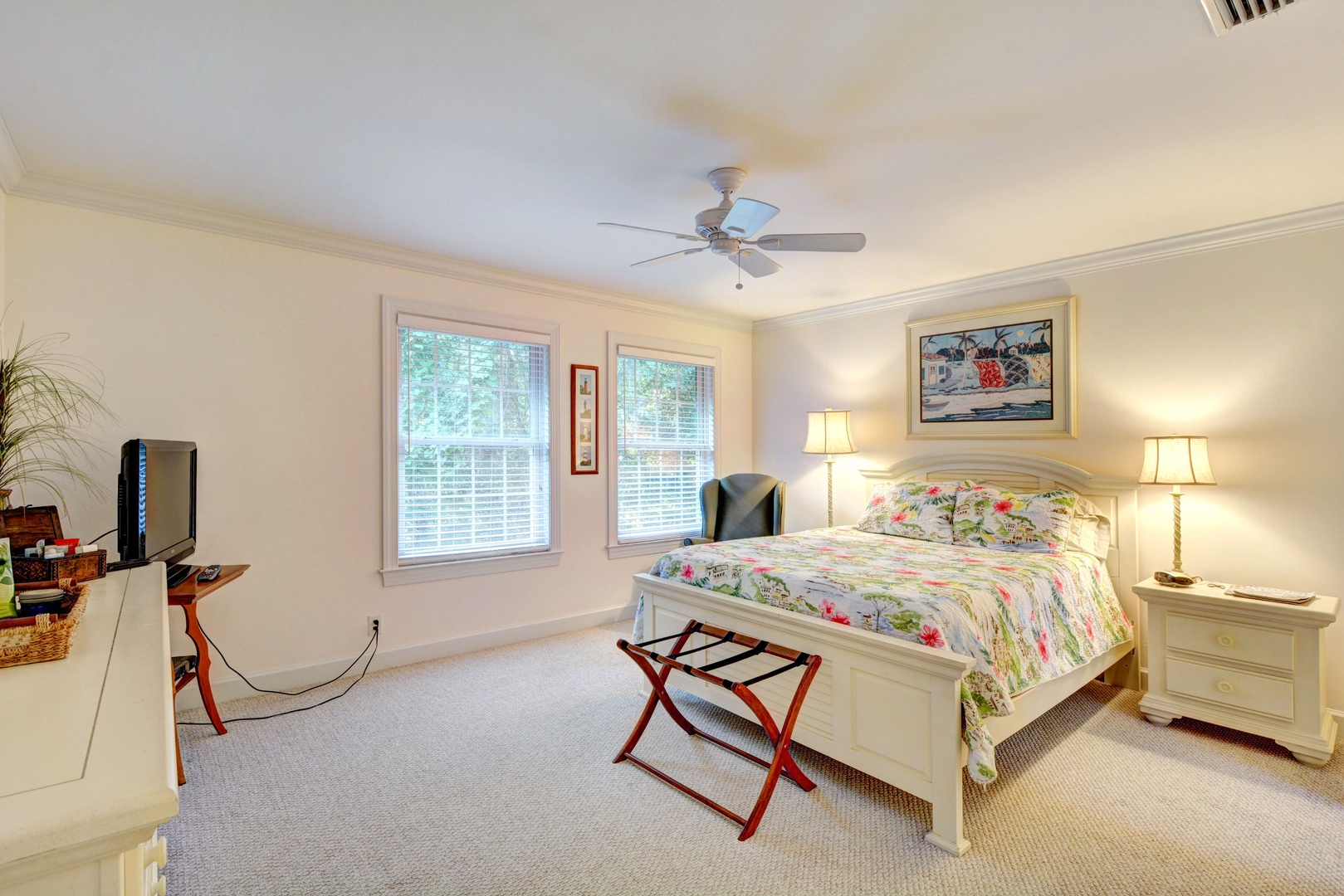 Upstairs Bedroom 1, Queen Bed