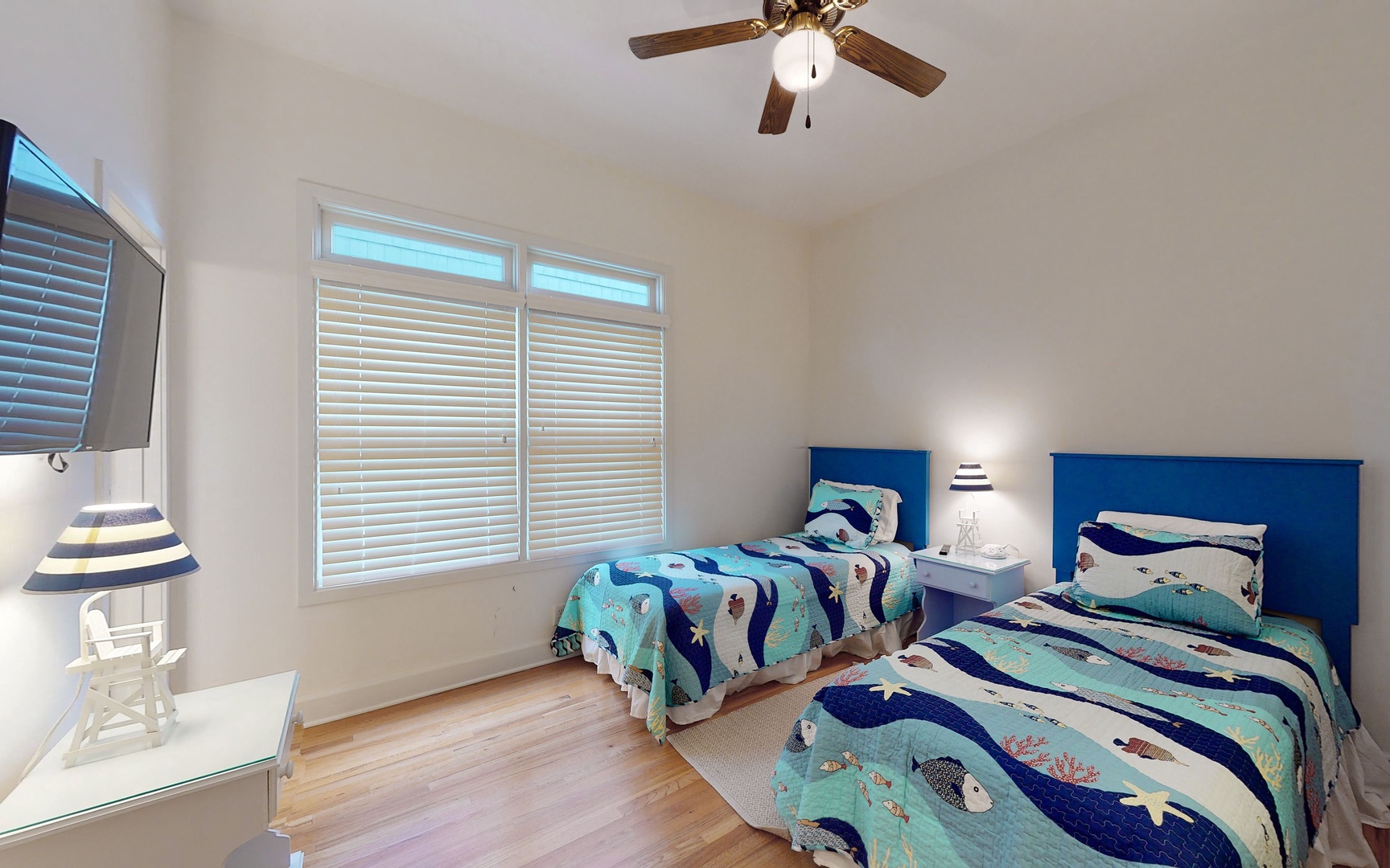 Upstairs, Bedroom 3 - 2 Twin Beds