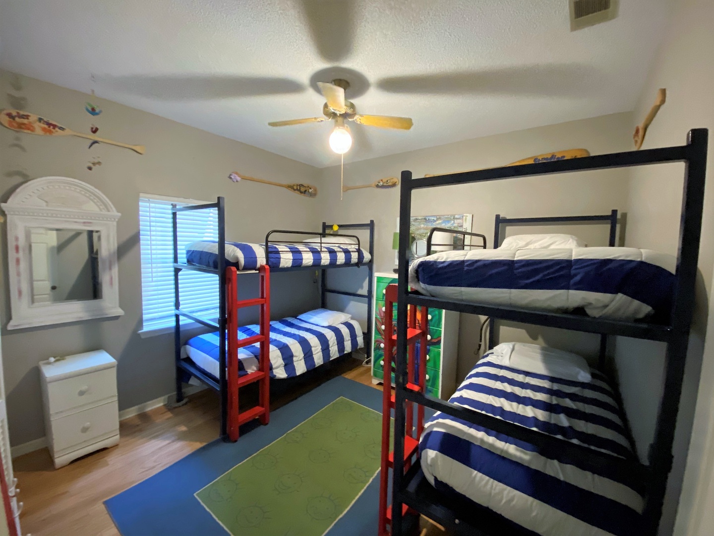 Bunk Room:  2 Sets of Bunk Beds