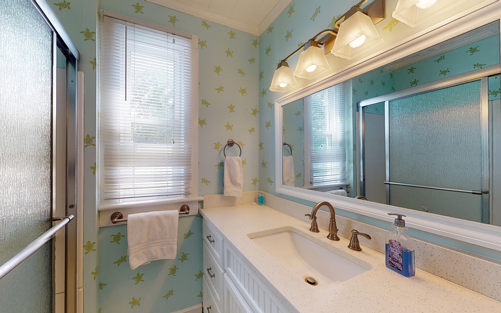 Upstairs Hall Bathroom, Shower