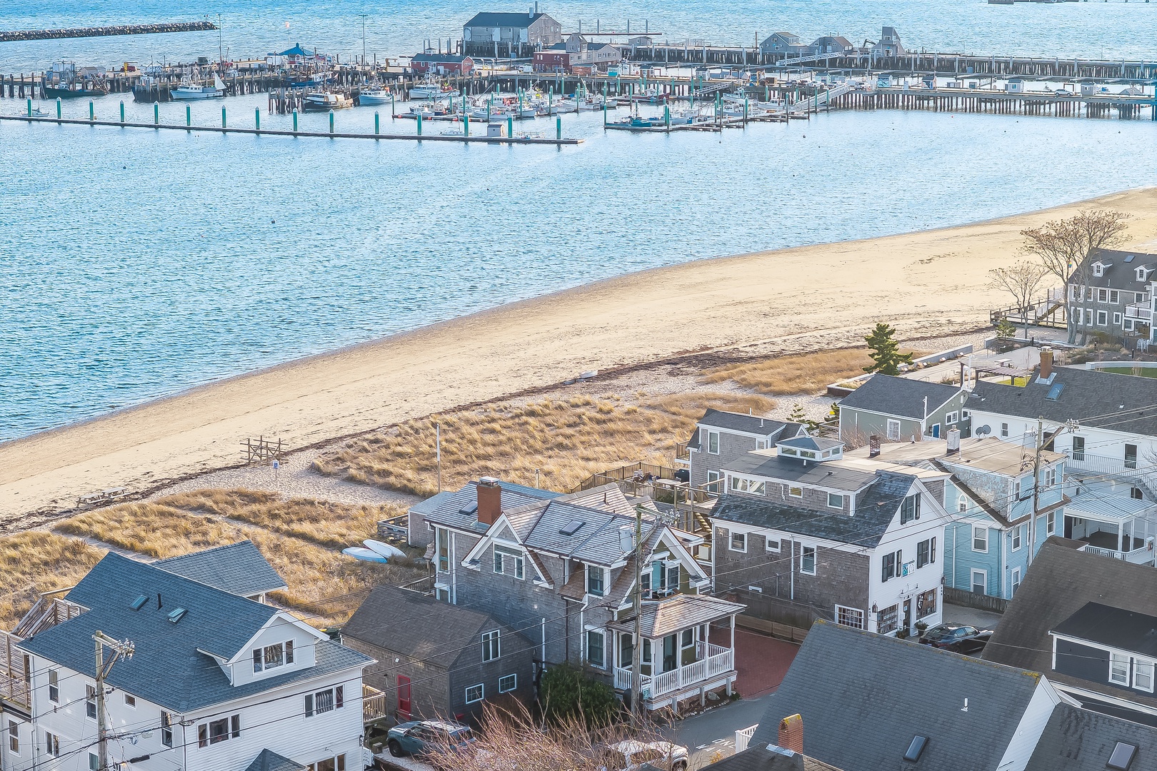 The Grand On Commercial