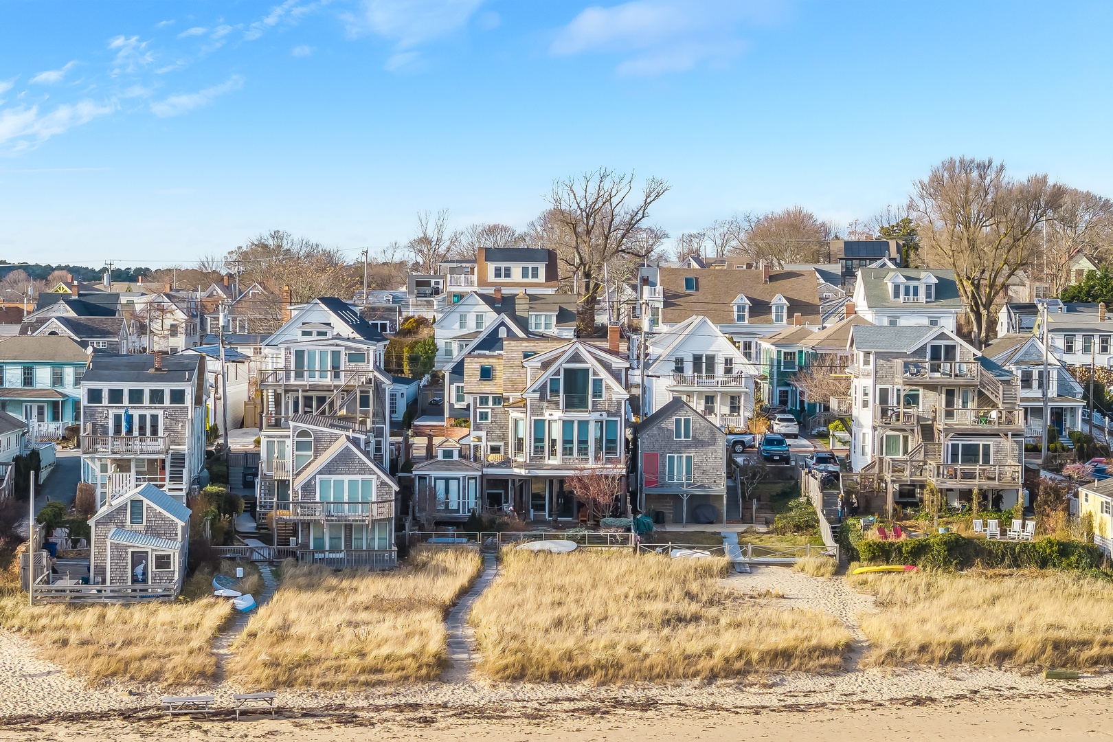 The Grand On Commercial