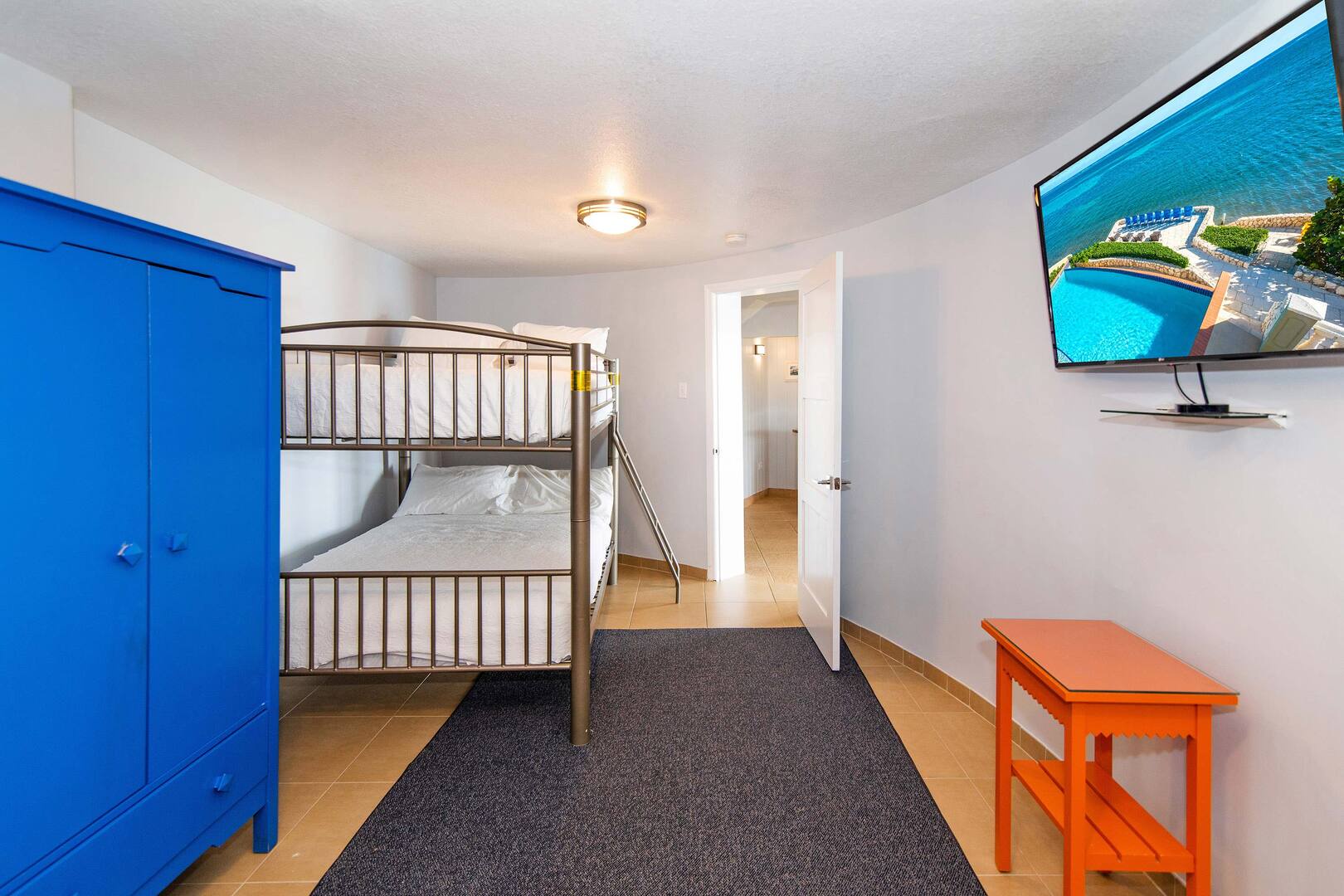 Lower level bunk suite.