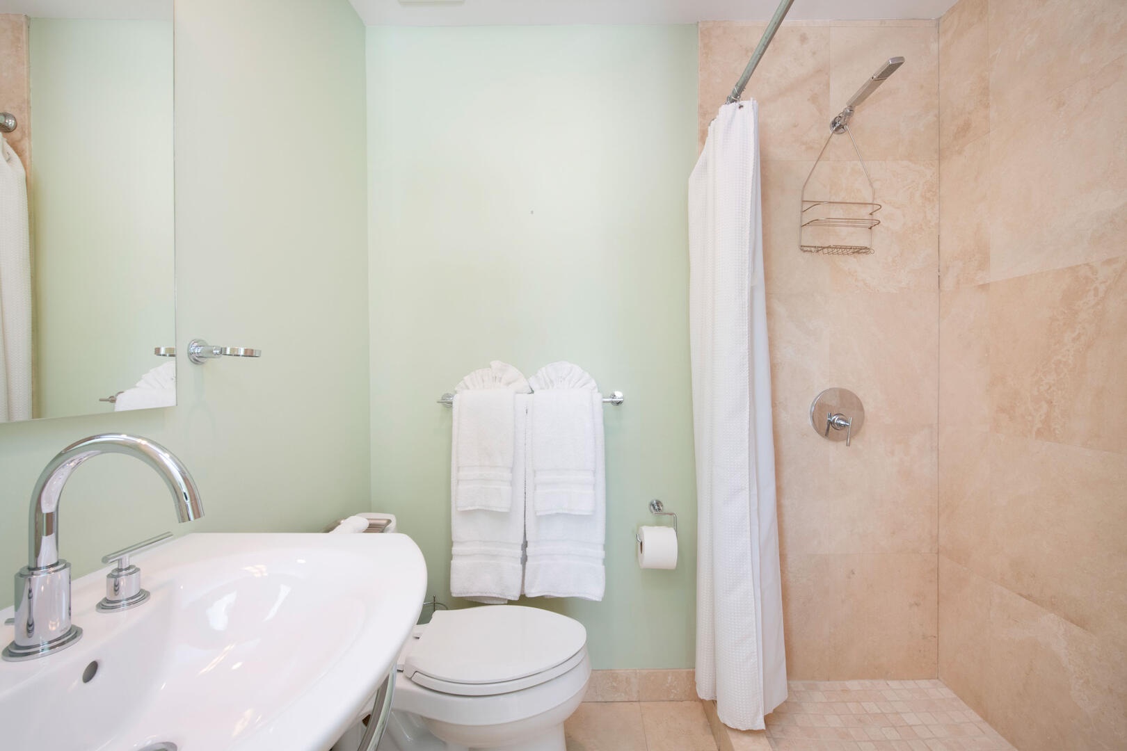 Garden Ensuite with walk-in shower.