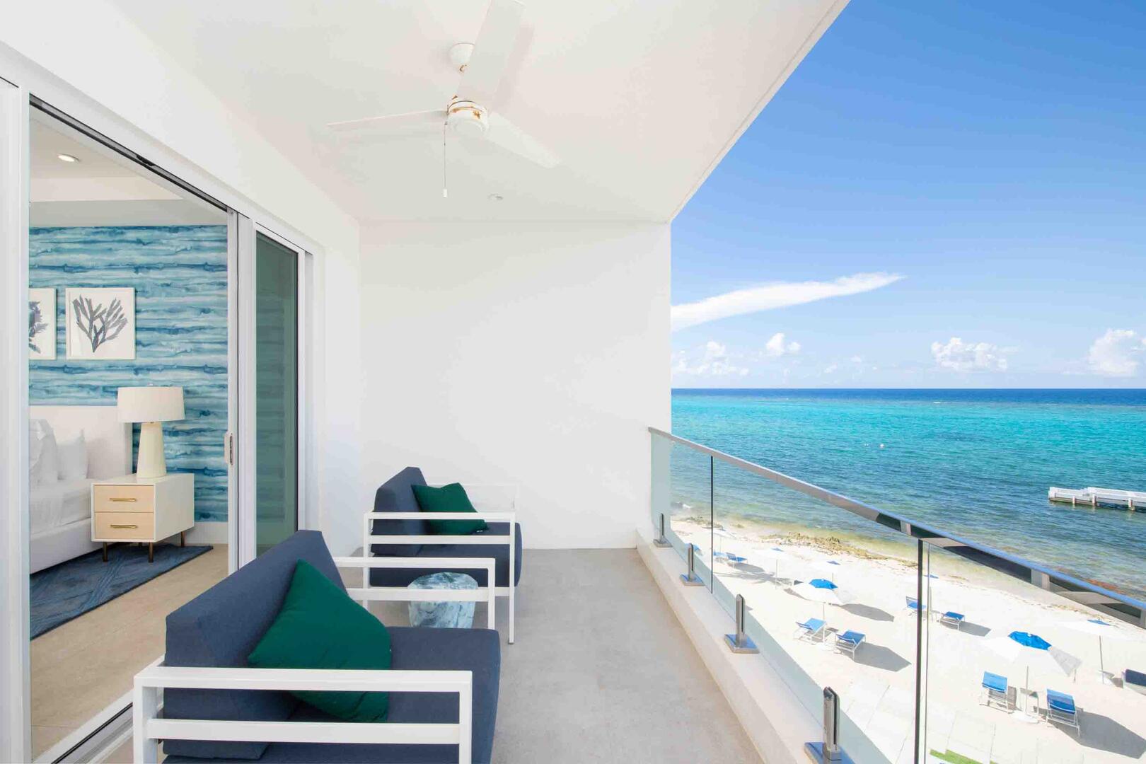 Rise and shine with these incredible ocean views.