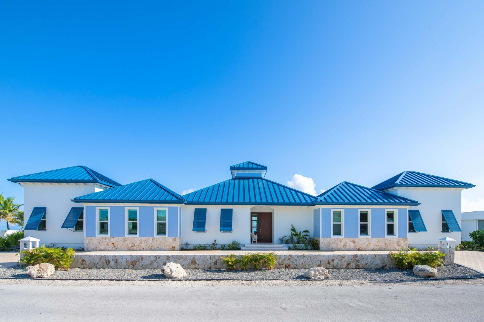 Entrance of Willow Beach.