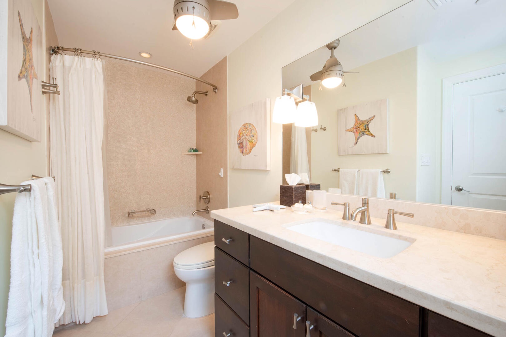 Guest Suite 2 Bathroom.