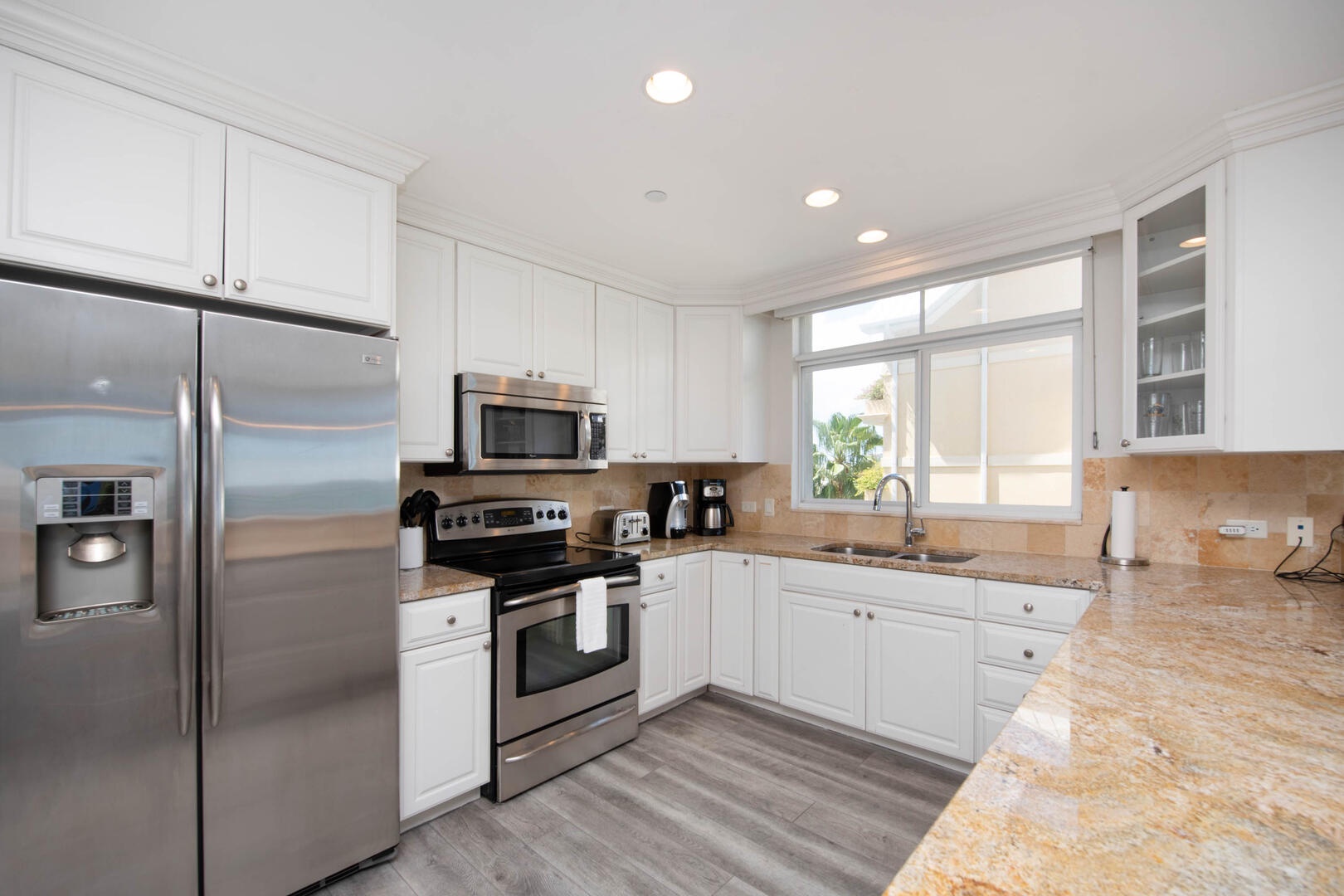 Modern appliances in kitchen.