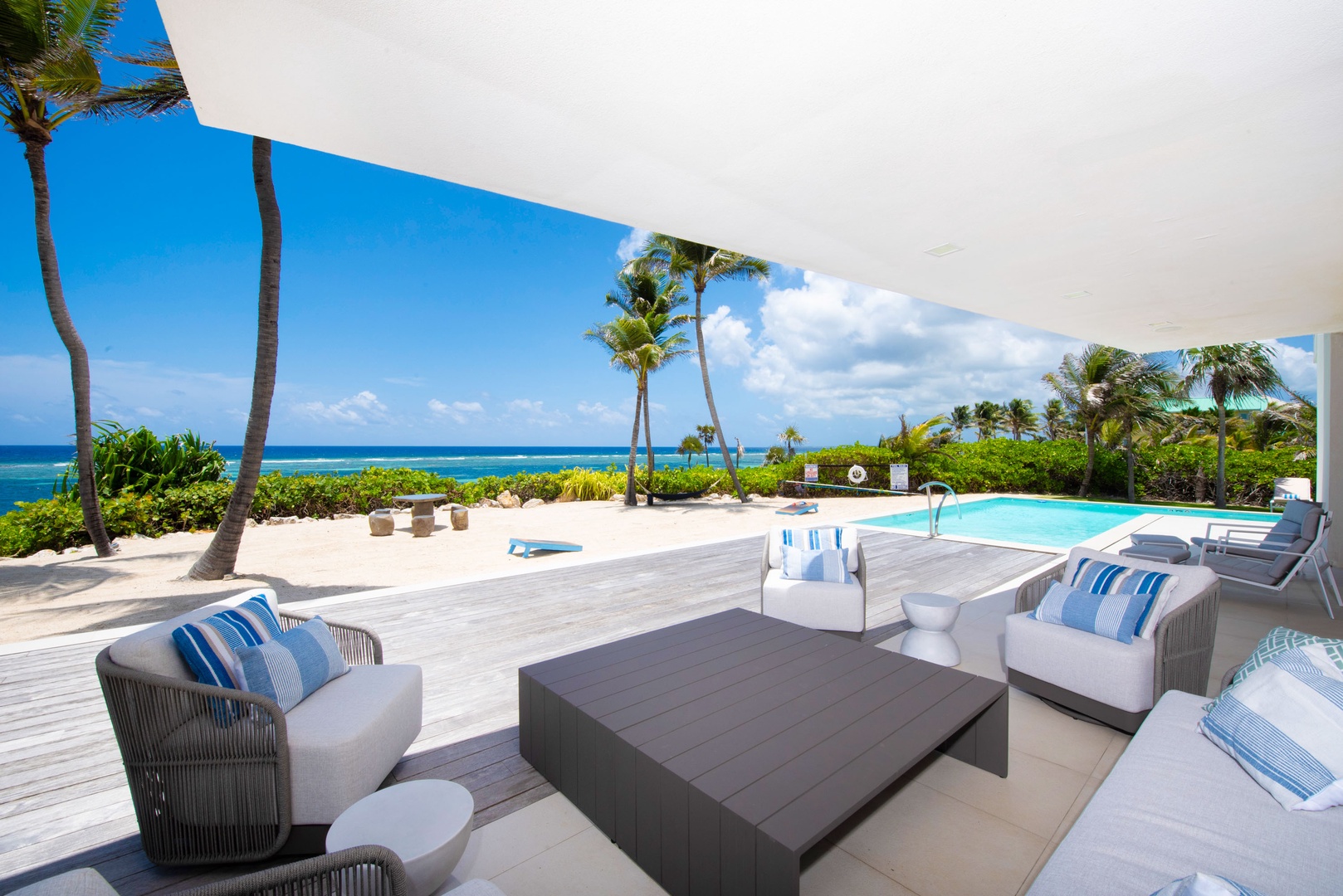 Pool Deck Seating with views