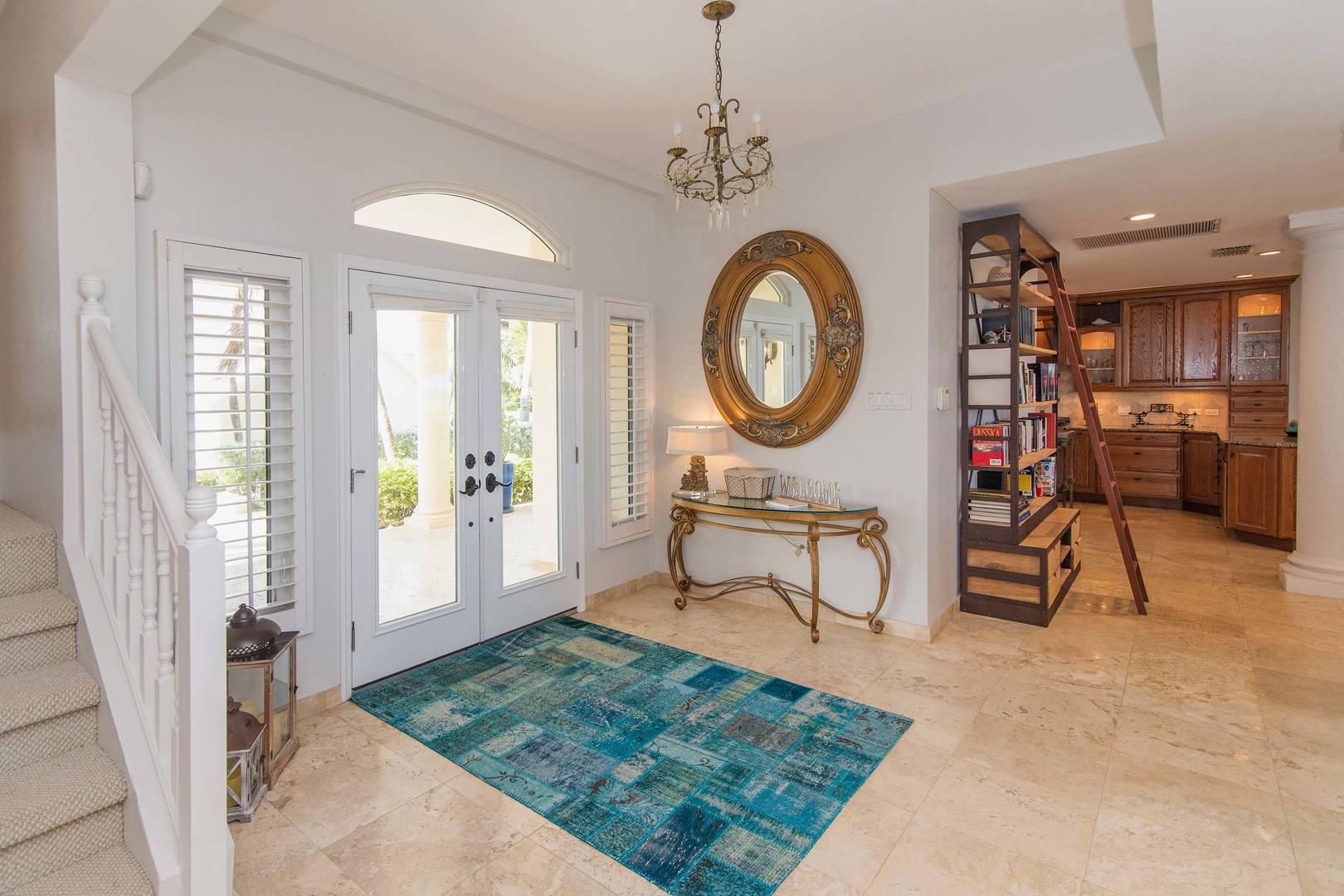 Foyer with stairway to the 4 upper-level bedrooms.