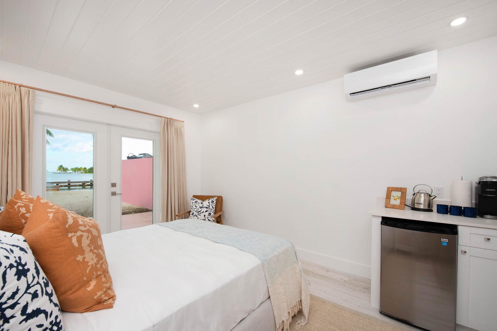 Guest cottage room with queen bed.