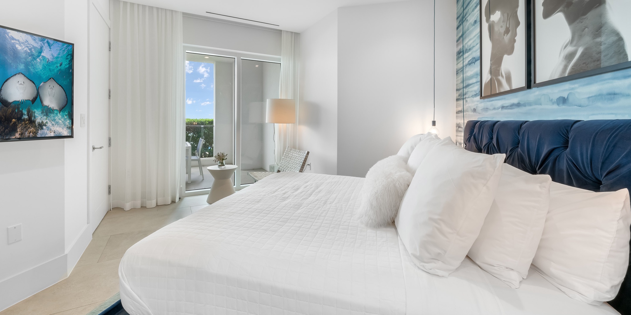 Both primary suites are equipped with a SmartTV and walkout access to the ocean terrace.