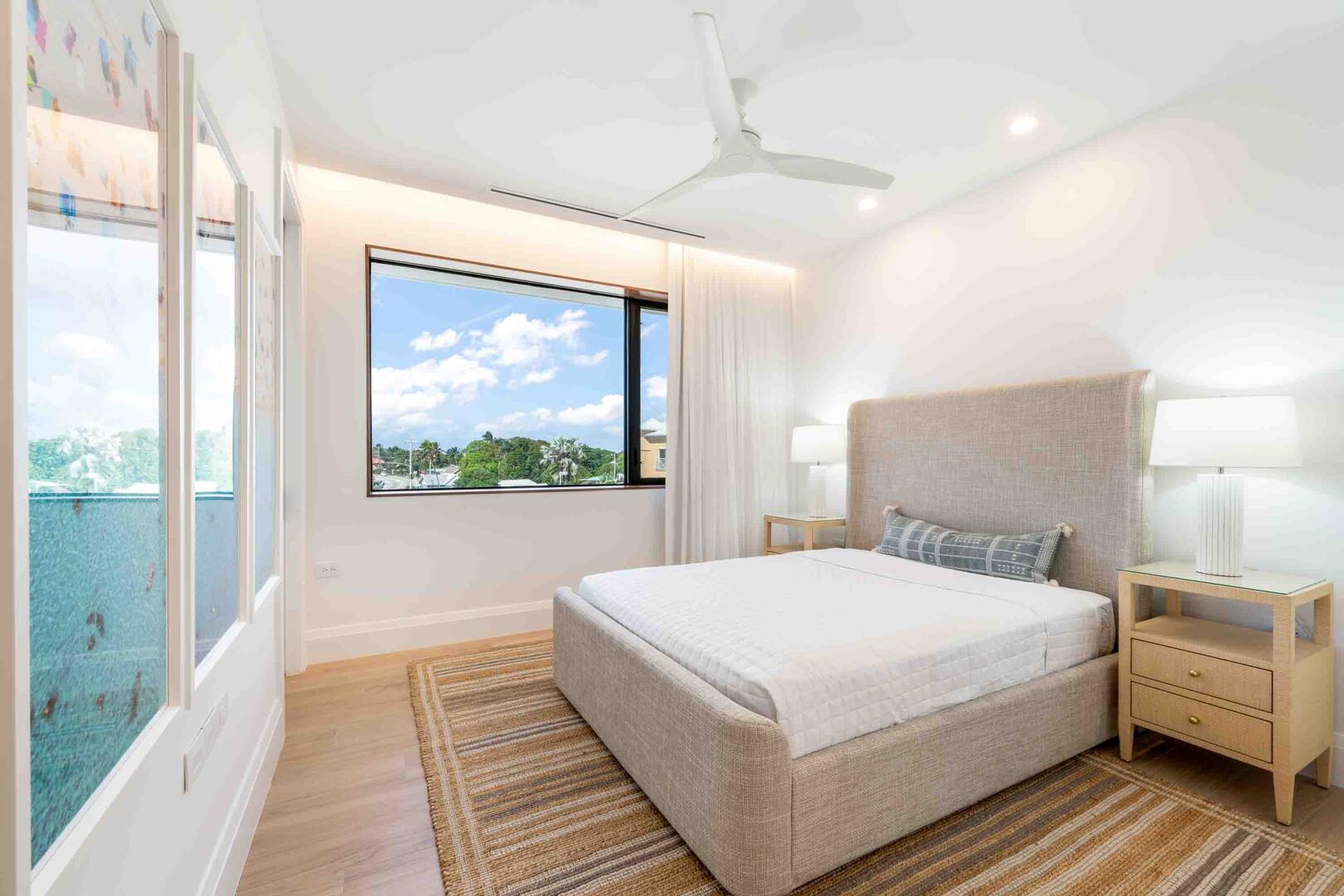 Bedroom 3 with queen bed.