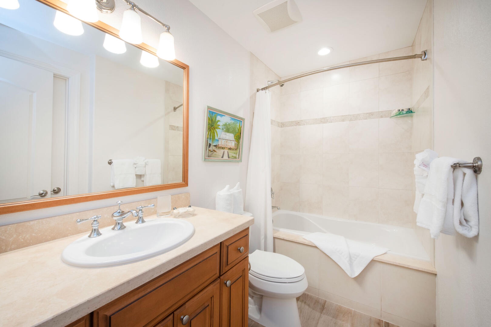 Guest suite ensuite.