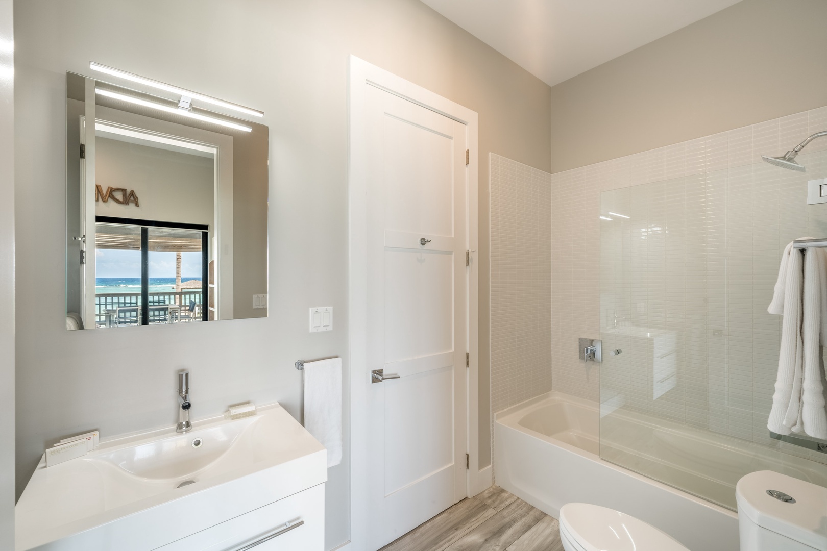 300-EVO-Bedroom5Ensuite