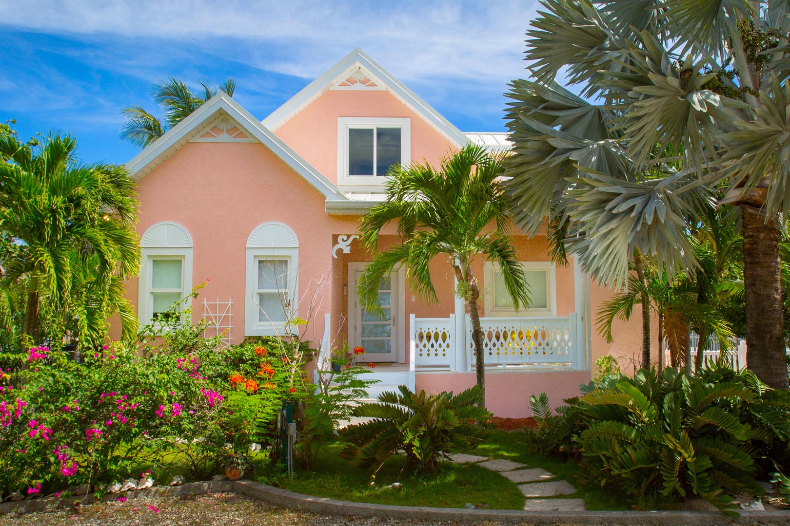 Colorful front entrance to Babylon Reef.