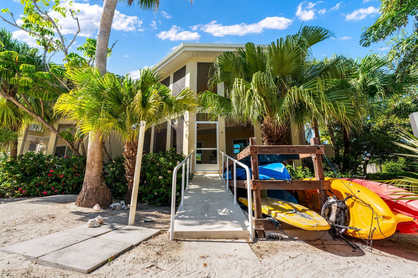 The home includes 4 complimentary kayaks—2 tandems and 2 singles—plus a paddleboard.