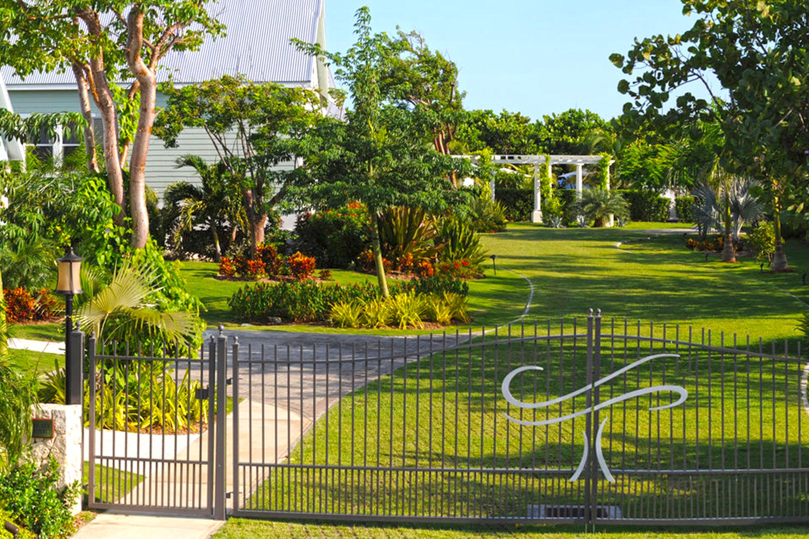 The gated entry offer more privacy to guests.