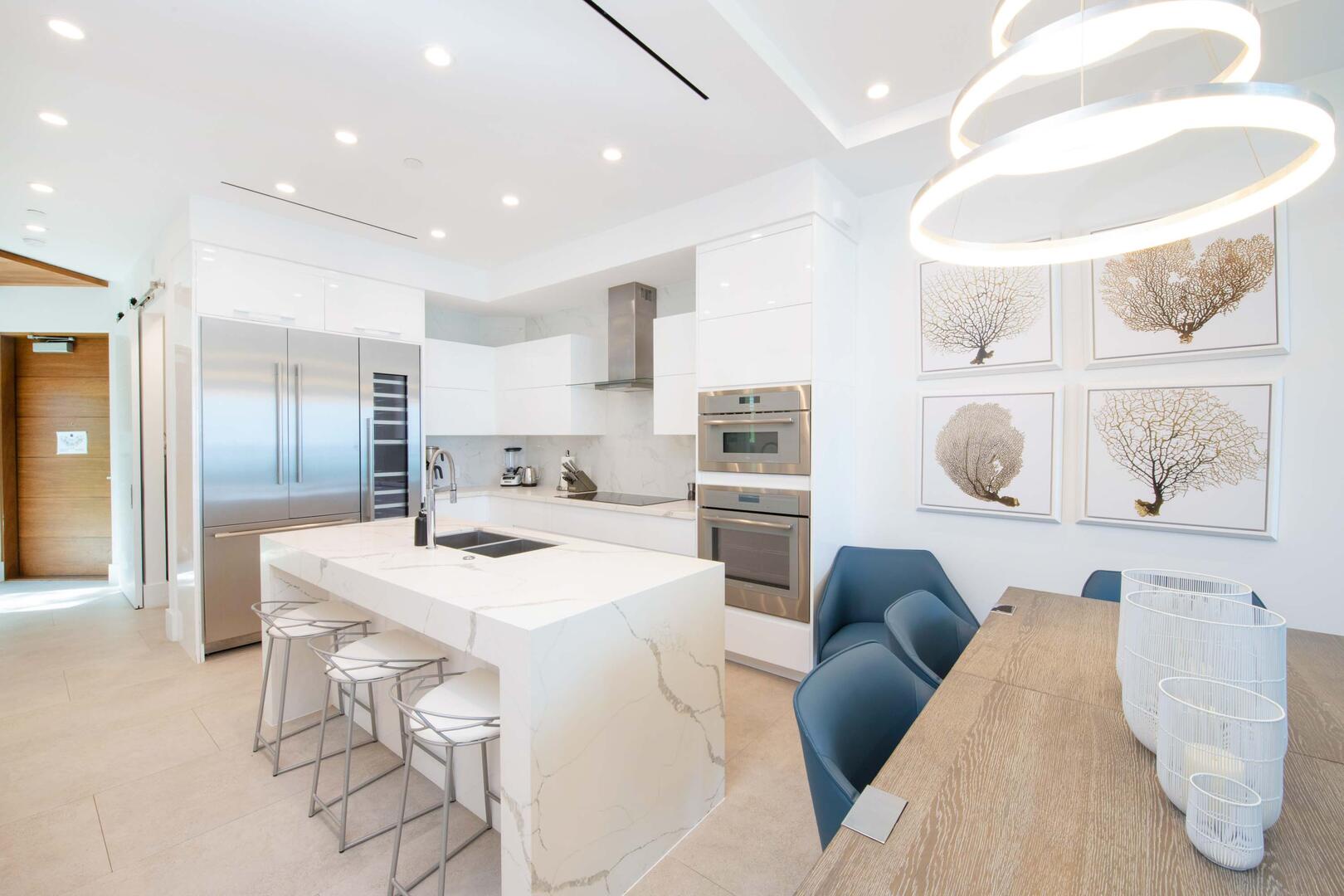 Fully equipped gourmet kitchen.