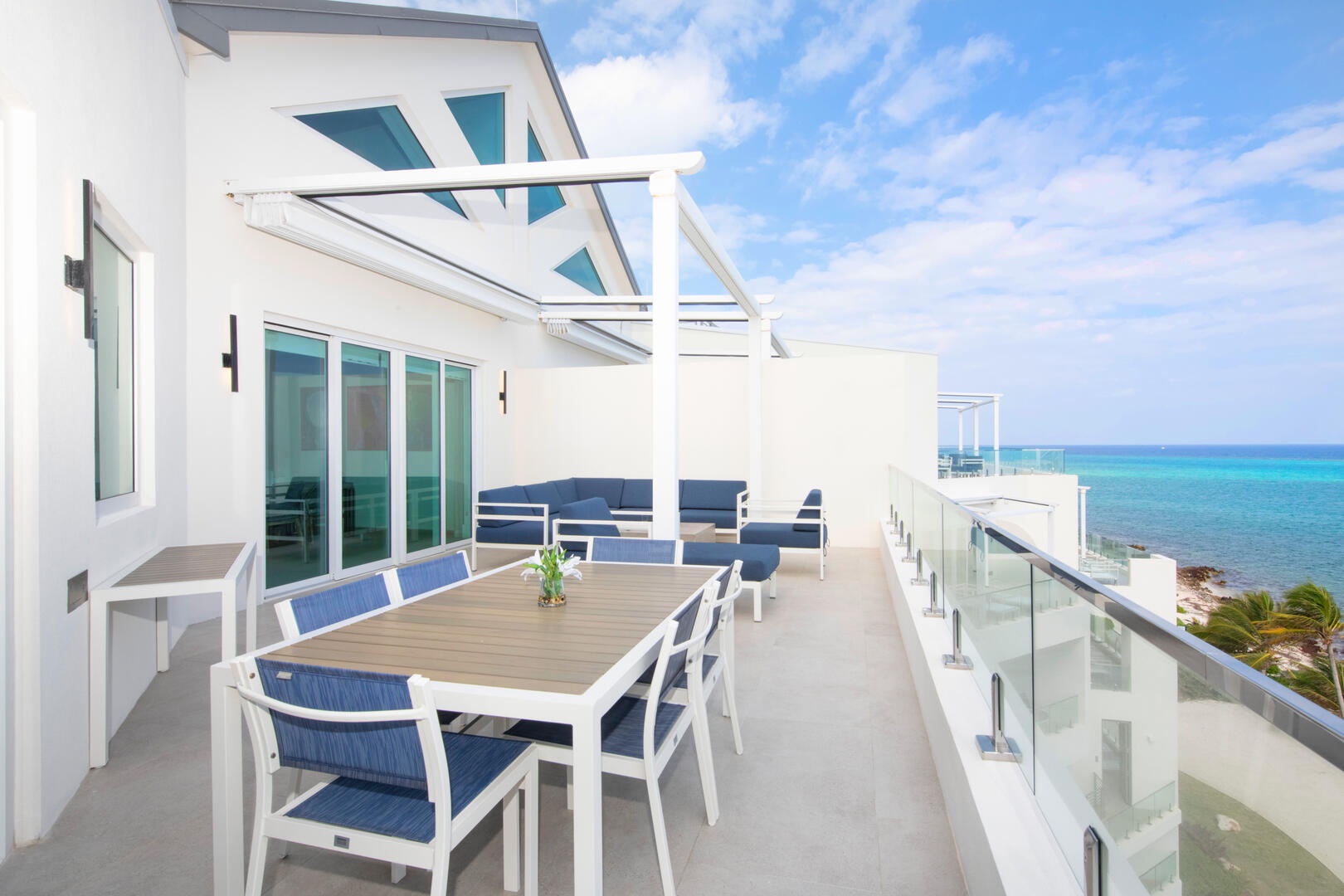 Balcony ocean views.